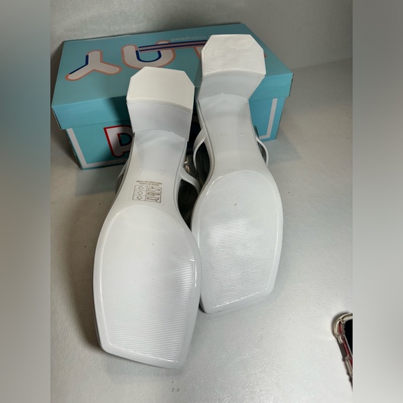 Jeffrey Campbell Jamm-3 Heeled Sandal in white Shiny casual summer comfy style - Picture 6 of 7